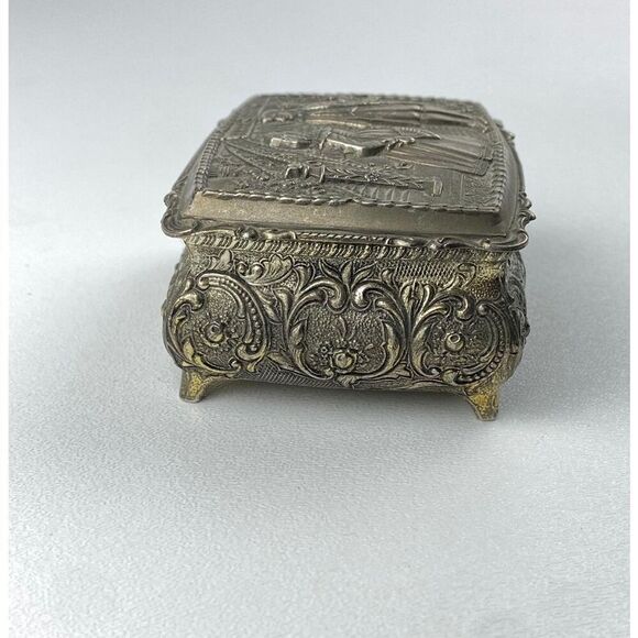 Vintage Ornate Silvertone Metal Footed Velvet Lined Trinket Box Made in Japan DP - Picture 7 of 10